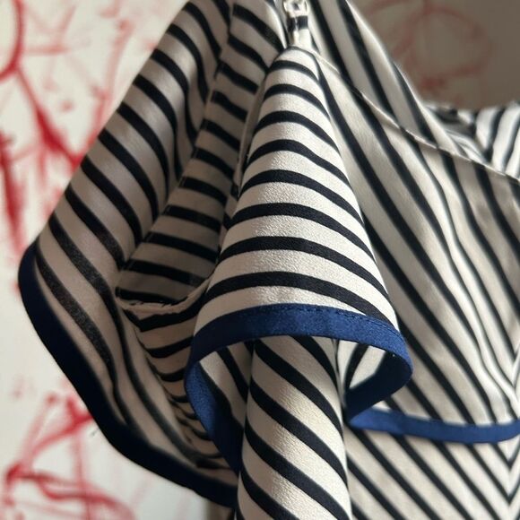 Ann Taylor Black and White Striped Blouse w Blue Accents M - Picture 9 of 16